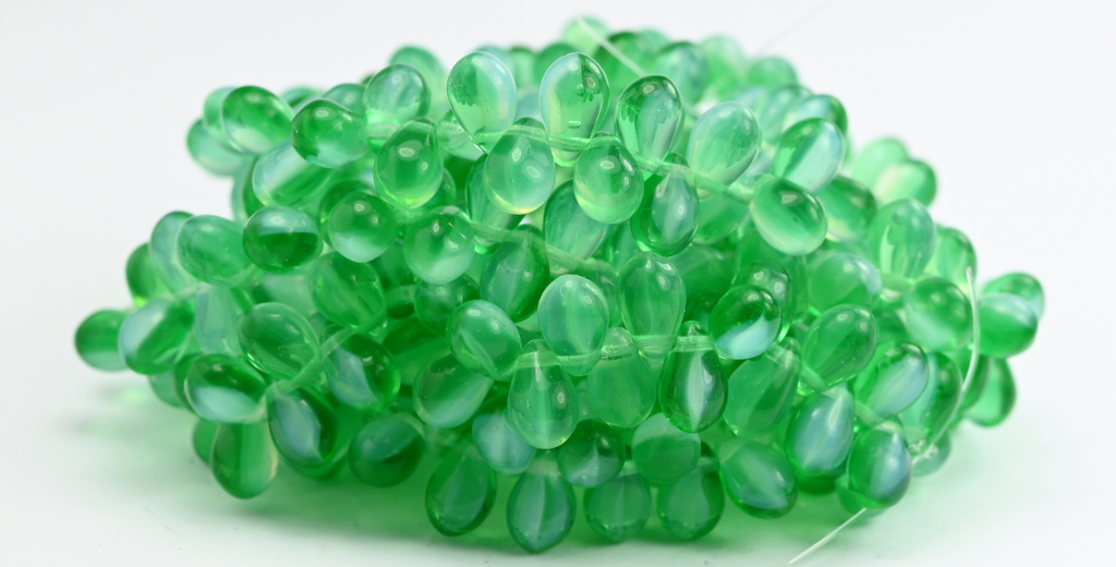 OUTLET 10 grams Drop Beads, 6 x 9 mm, Opal Green (520101000), Glass, Czech Republic