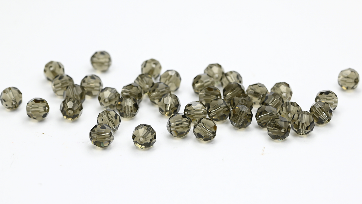 スペシャルマシンカットファセットファイヤーポリッシュラウンドビーズ、プレシオサ製、ブラックダイヤモンド(BLACK-DIAMOND)、ガラス、チェコ共和国製 ~ 連材