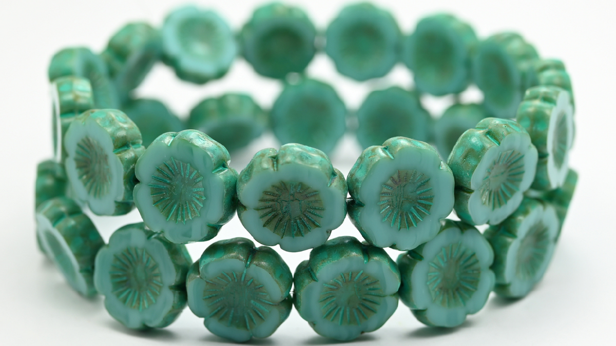 Table Cut Round Beads Hawaii Flowers, Turquoise Travertin Turqouise Spotted (63130-86-33310), Glass, Czech Republic ~ STRANDED