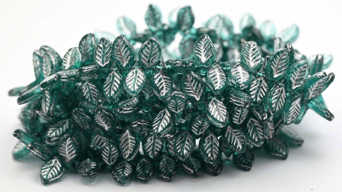 Heart With Lines Beads, Transparent Green Emerald Silver Lined (126-50710-54201), Glass, Czech Republic ~ STRANDED