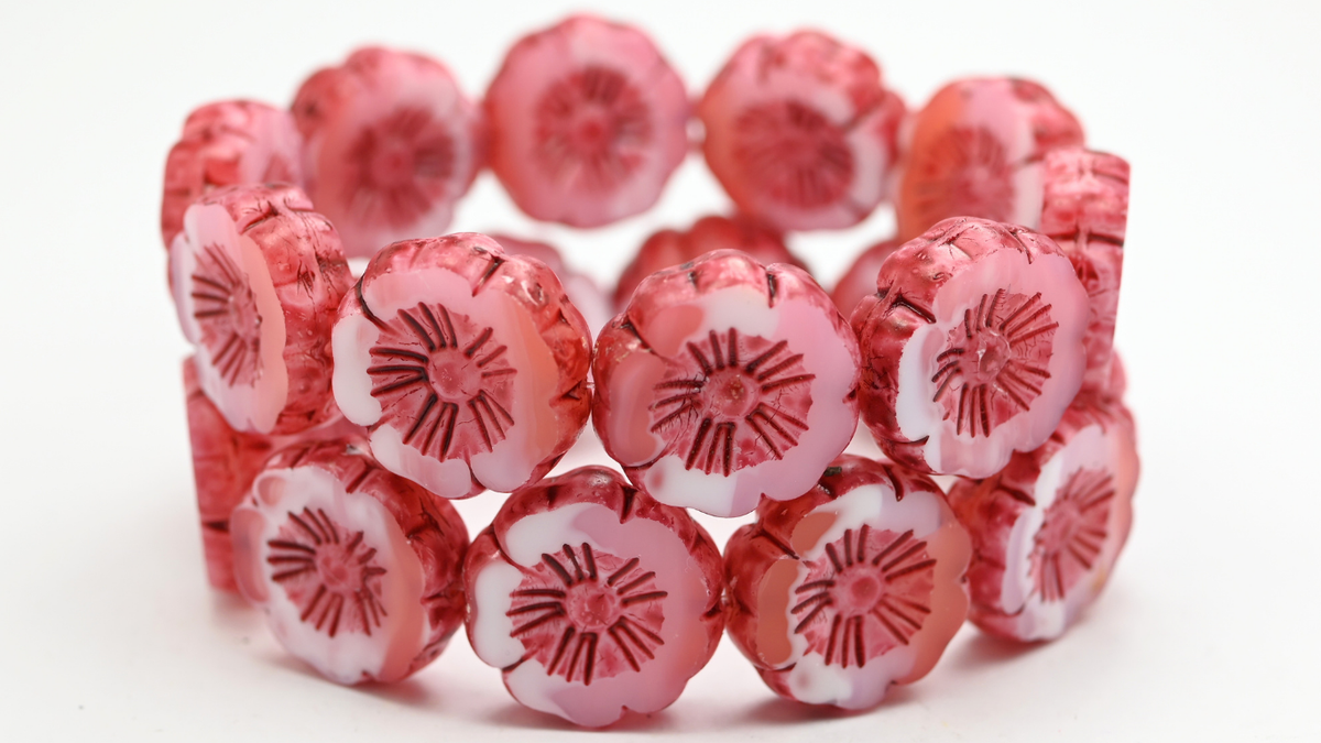 Table Cut Hawaii Flower Beads, Pink 34318 (07724-34318), Glass, Czech Republic ~ STRANDED