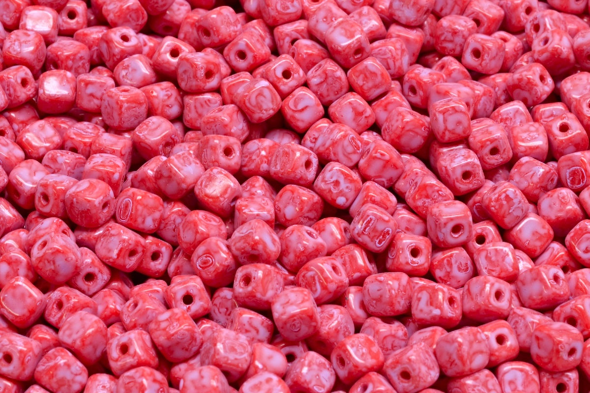 Cube Beads, Opaque Red Cold Purple Spotted (93200-33305), Glass, Czech Republic