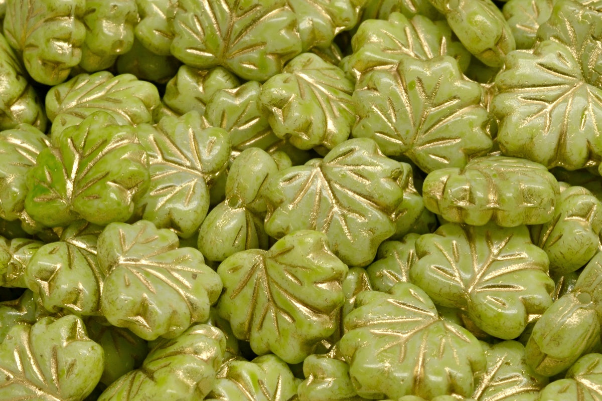 Maple Leaf Beads, White Gold Lined Light Green (02010-54302-34310), Glass, Czech Republic