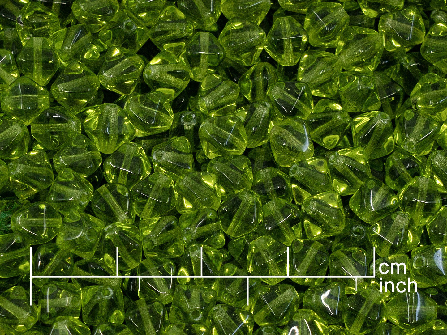 アウトレット 250g バイコーンビーズ、6mm、透明グリーン (111-00066-06x06-50230)