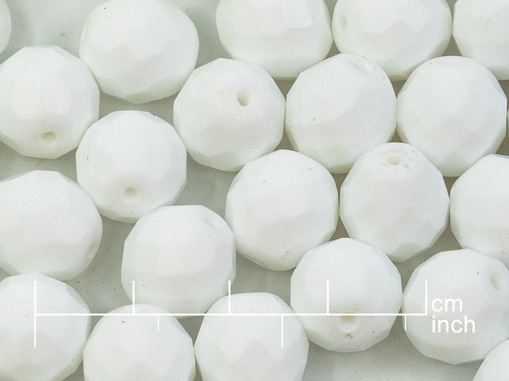 生产工艺:多面圆形火抛光珠,粉笔白色(03000),玻璃,捷克共和国