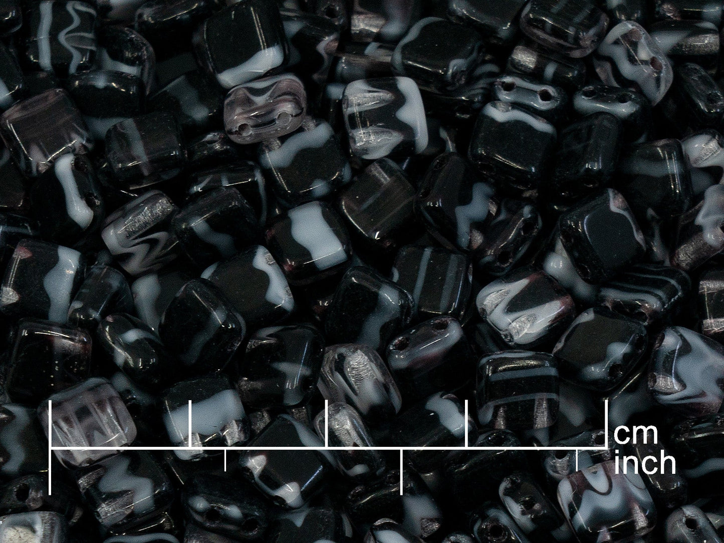 アウトレット 250g 2穴プレスタイルビーズ 6mm 28005 (111-30516-06x06-28005)