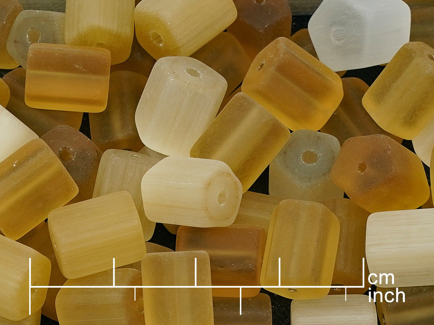 OUTLET 10 克 Atlas Satin Vintage 珠子,其他 x 毫米,米色(米色),玻璃,捷克共和国