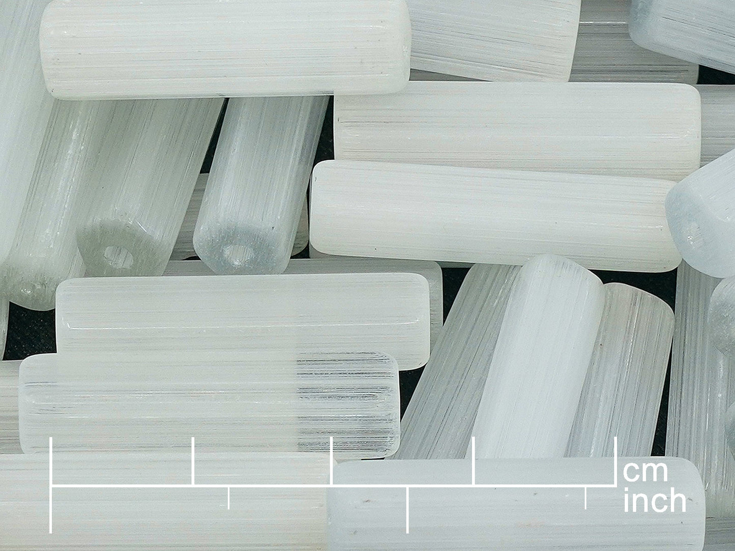 OUTLET 10 克 Atlas Satin Vintage 珠子,其他 x 毫米,白色(白),玻璃,捷克共和国