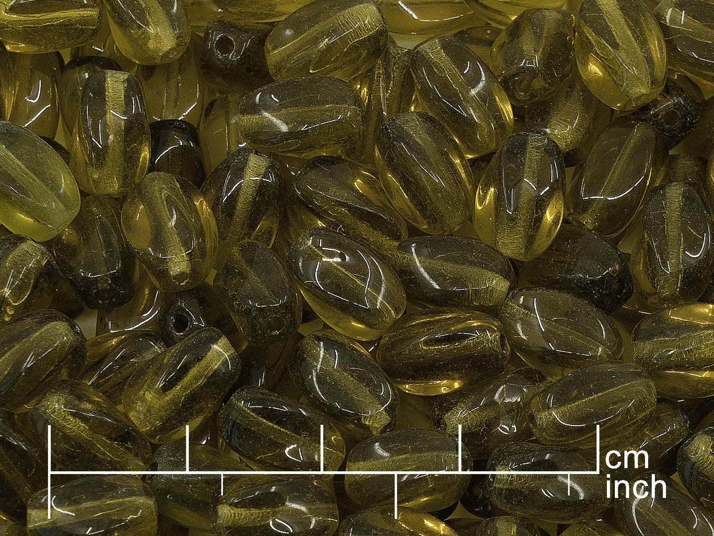 OUTLET 250g Pressed Czech Glass Beads, 4 mm, Transparent Green (111-99241-04x04-50316)