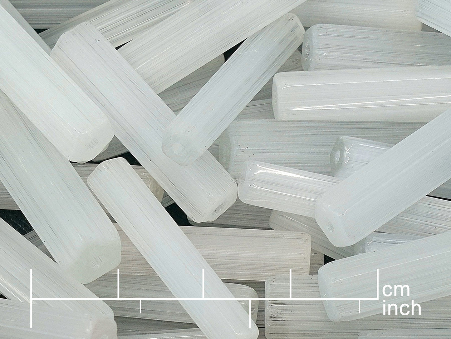 OUTLET 10 克 Atlas Satin Vintage 珠子,其他 x 毫米,白色(白),玻璃,捷克共和国