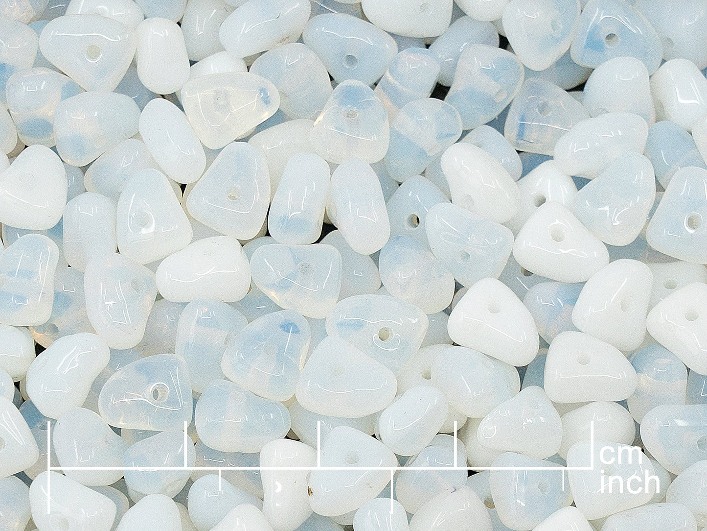 アウトレット 250g チェコガラスビーズ 5 x 7 mm オパールホワイト (111-00026-05x07-01000)