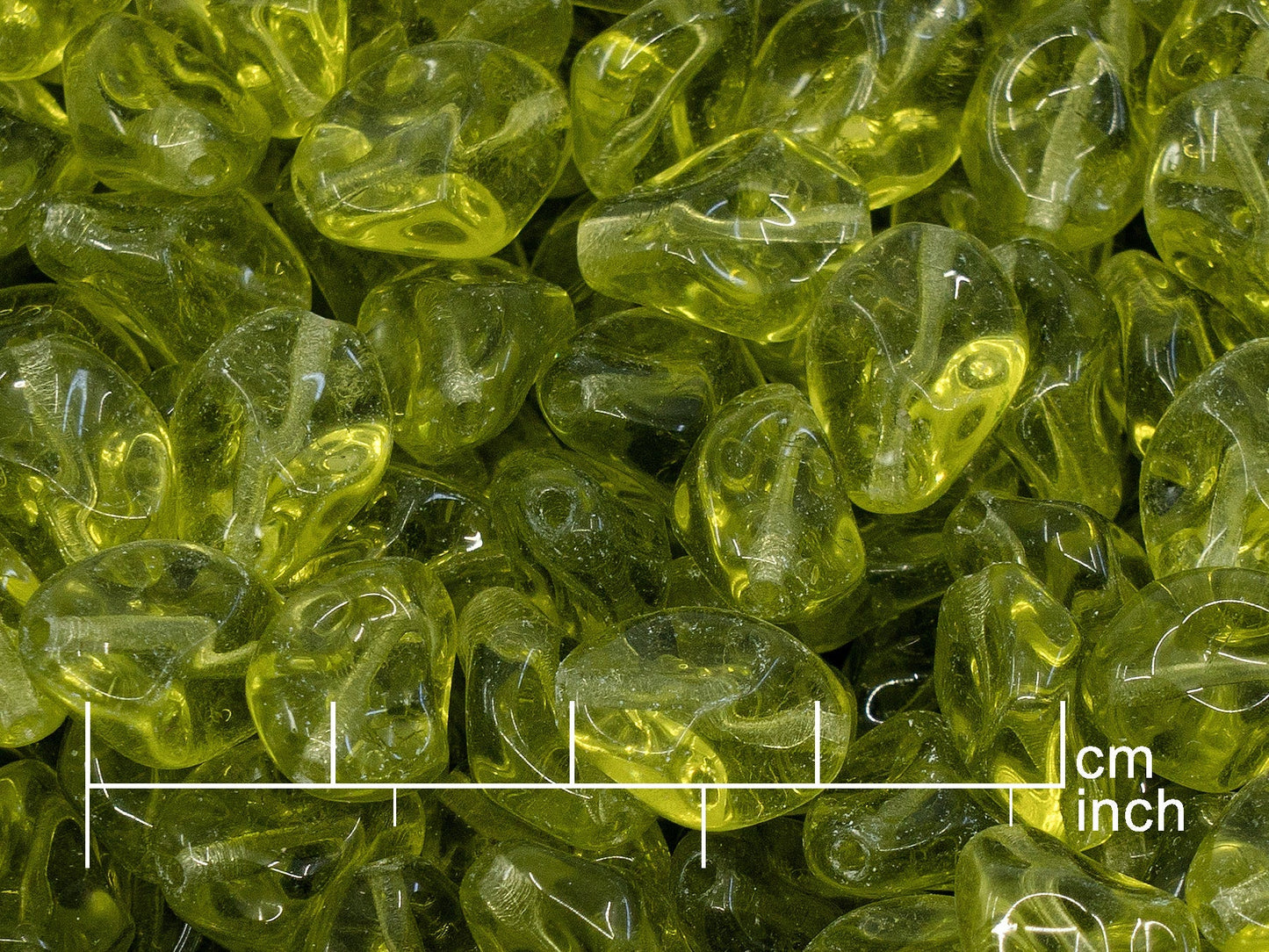 OUTLET 250g Pressed Czech Glass Beads, 12 x 9 mm, Transparent Green (111-30136-12x09-50200)
