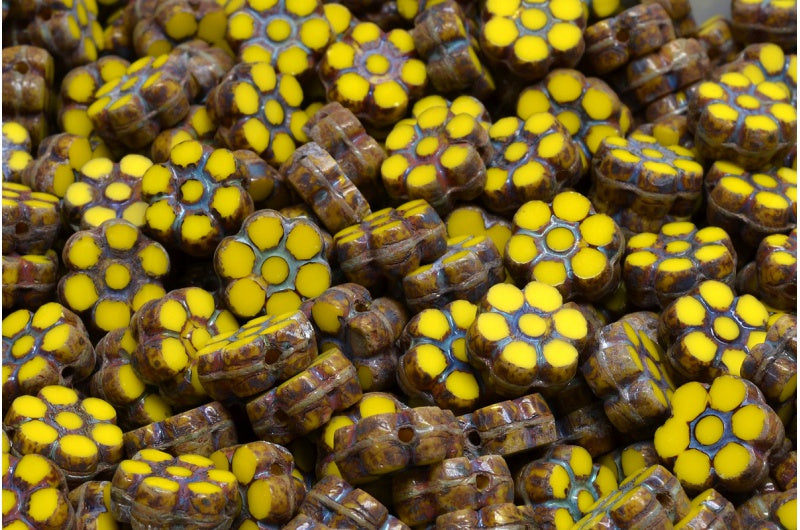 Table Cut Flower Beads 8, Yellow Travertin (83120-86800), Glass, Czech Republic