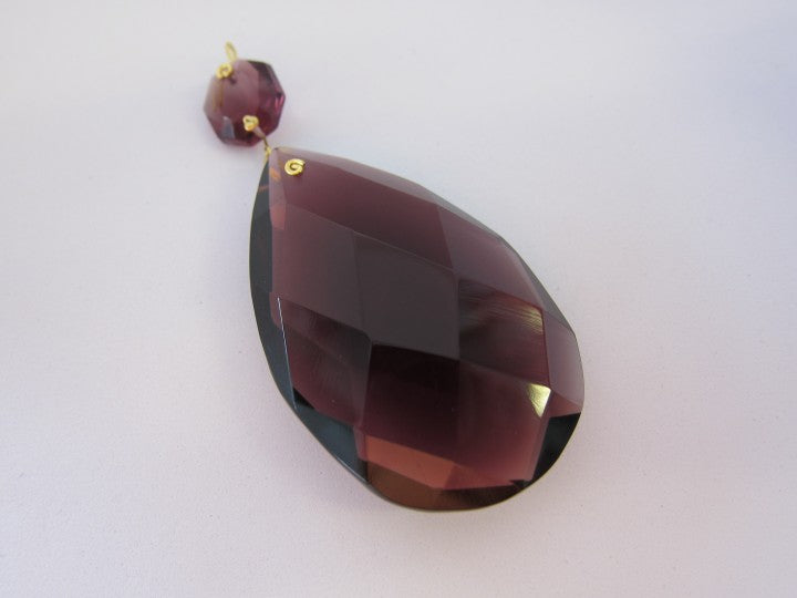 シャンデリアペンダントトリミングティアドロップペア、小さな八角形のクリスタル、アメジスト、チェコボヘミアガラス