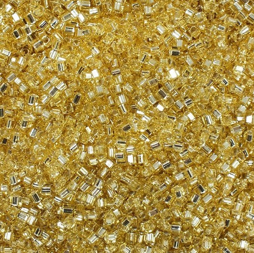 ミユキスクエアビーズ、シルバーラインライトトパーズ(#3)、ガラス、日本製