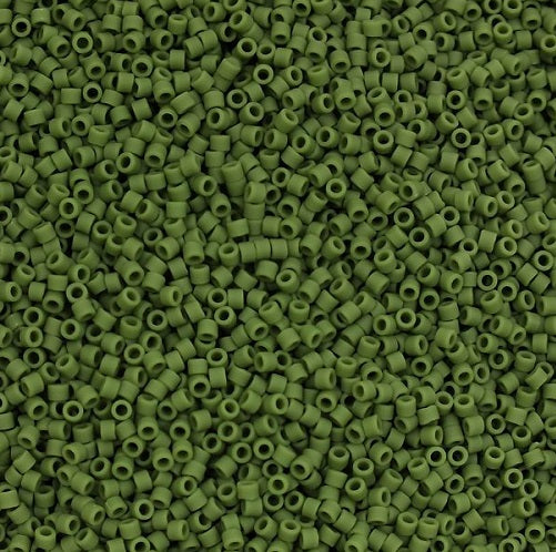 ミユキ デリカ シードビーズ ロカイユ マット不透明オリーブグリーン (# DB1585) ガラス製 日本製