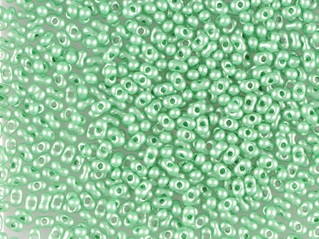 1 kg プレシオサ オルネラ シードビーズ コーティング 丸穴 ルース グリーンメタリック染色アラバスター (17756) ガラス チェコ共和国 アウトレット