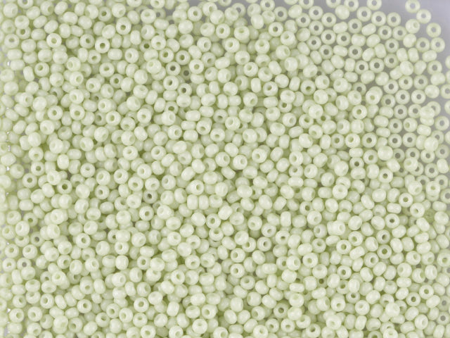 1 kg プレシオサ オルネラ シードビーズ コーティング 丸穴 ばら売り グリーン 1 染色チョークホワイト (03252) ガラス チェコ共和国 アウトレット