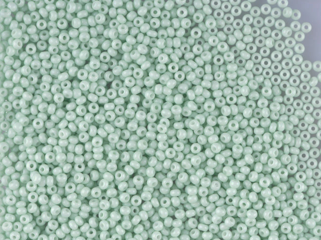 1 kg プレシオサ オルネラ シードビーズ コーティング 丸穴 ばら売り グリーン 1 染色チョークホワイト (03262) ガラス製 チェコ共和国 アウトレット