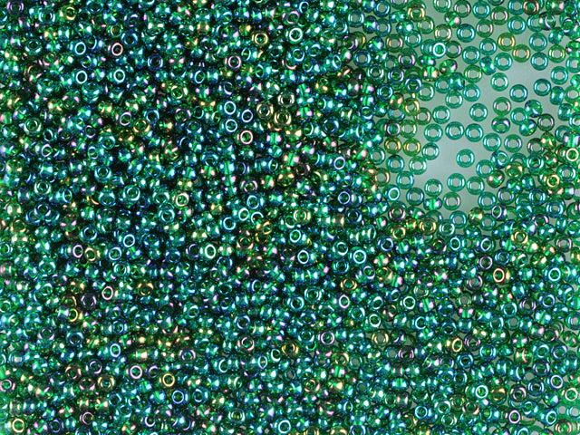 1 kg Preciosa Ornela 3-Cut Rocaille, Round Hole, Loose, Transp. Green, Rainbow (51060), Glass, Czech Republic, OUTLET