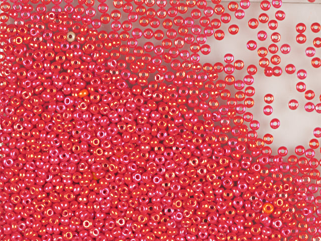 1 kg プレシオサ オルネラ シードビーズ コーティング 丸穴 ルース 不透明レッドコーラル レインボー (94190) ガラス チェコ共和国 アウトレット
