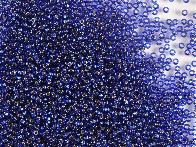 1 kg プレシオサ オルネラ シードビーズ コーティング スクエアホール ルース ダークアクアマリン シルバーライン (67300) ガラス チェコ共和国 アウトレット