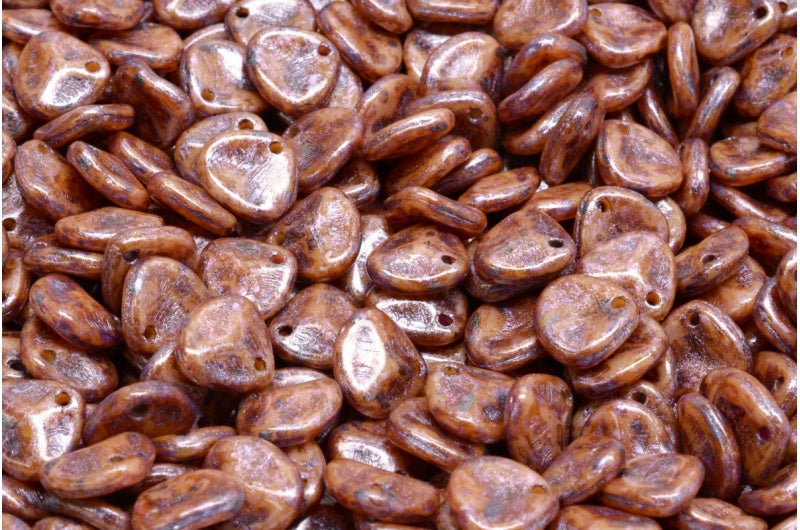 バラの花びらビーズ、ベージュピンクベージュ光沢斑点(13020-65323)、ガラス、チェコ共和国