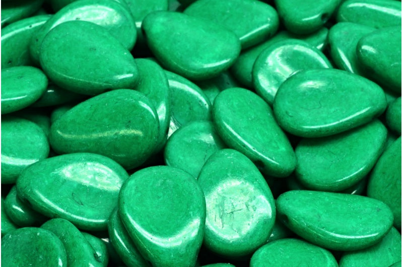 アネモネの花びらビーズ、ホワイトオパール 34272 (02020-34272)、ガラス、チェコ共和国