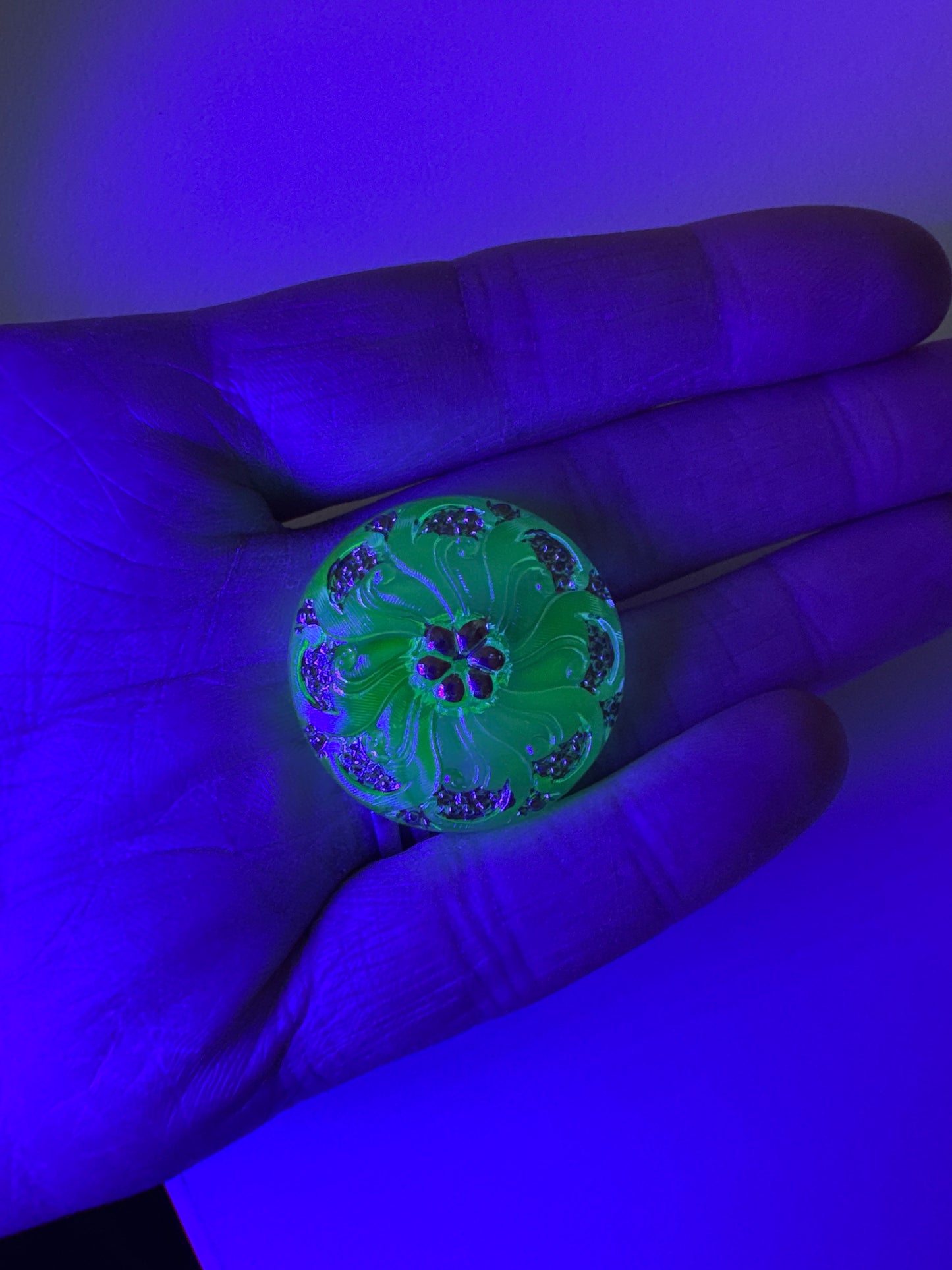 1 pcs Hand Painted Glass Buttons with ornament, size 12 (27 mm), Glass, Czech Republic