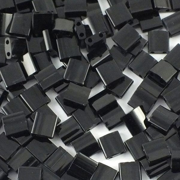 ミユキティラ/ハーフティラ/クォーターティラ 2穴ビーズ、不透明ジェット(# 401)、ガラス、日本製