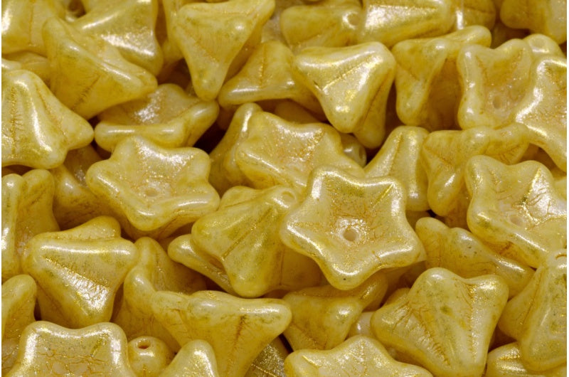 OUTLET 10 grams Petunia Flower Beads, 8 x 13 mm, White Light Yellow (02010-34302), Glass, Czech Republic