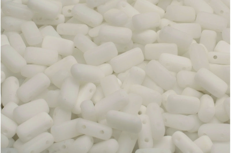 2穴プレスタイルビーズ、ホワイトマット(02010-84100)、ガラス、チェコ共和国