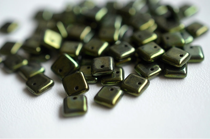 スクエアレットビーズ、ブラックラスターレッドフルコーティング(23980-14495)、ガラス、チェコ共和国