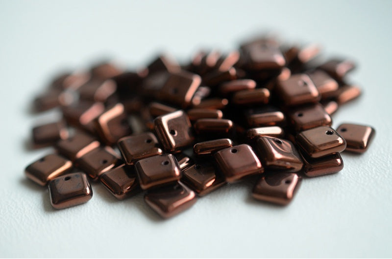 スクエアレットビーズ、ブラックラスターバイオレットフルコーティング(23980-14496)、ガラス、チェコ共和国