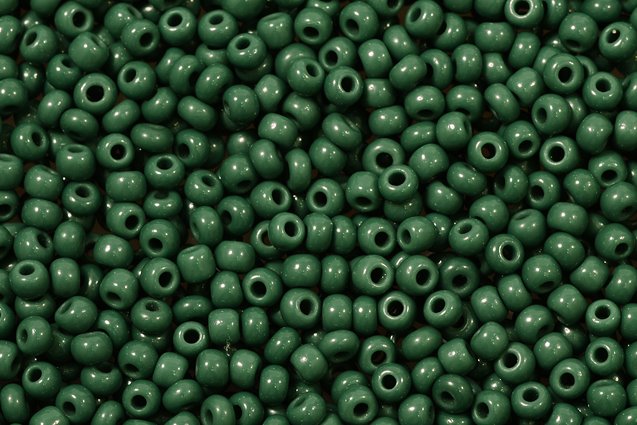 Round Preciosa Ornela Rocailles Seed Beads, Opaque Green (53250), Glass, Czech Republic