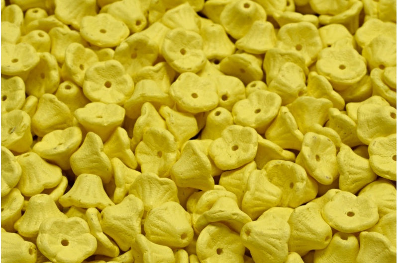 ベルフラワーカップビーズ、ホワイトブライトイエローマット(02010-22M01)、ガラス、チェコ共和国