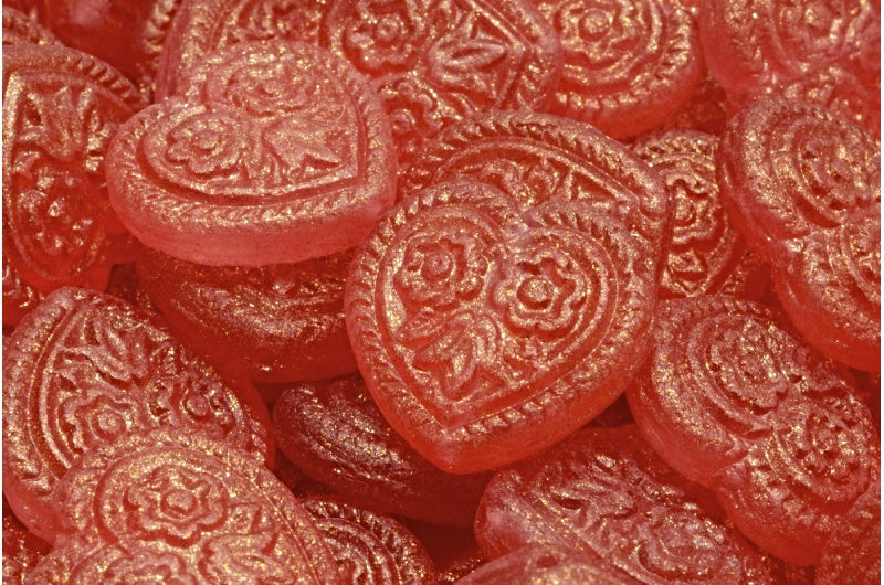 フォークロアの花のビーズ付きハート、クリスタルレッド(00030-542011)、ガラス、チェコ共和国