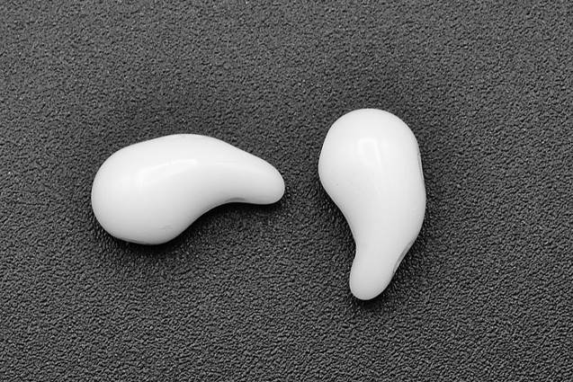 Zoliduo 2穴ビーズ、チョークホワイト (03000)、ガラス、チェコ共和国