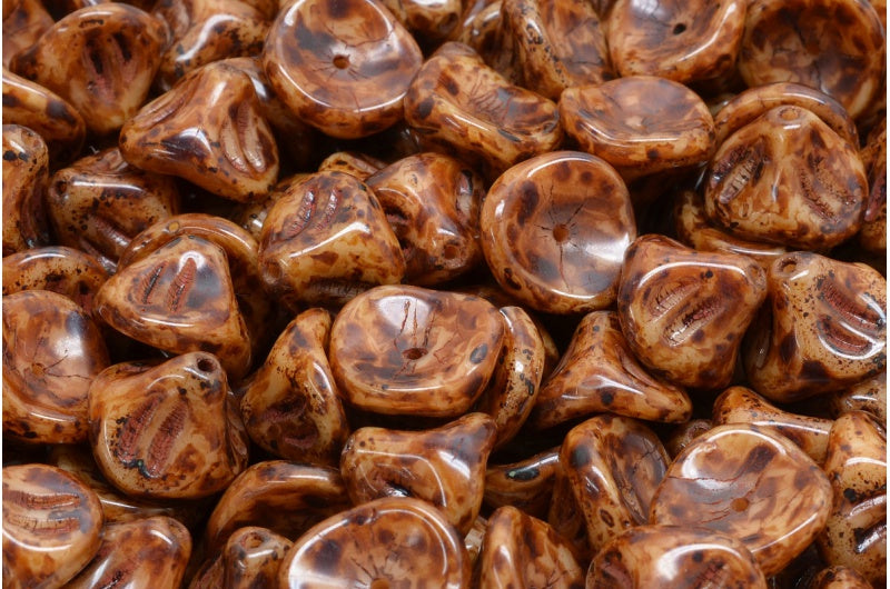 デイリリーフラワービーズ、ベージュトラバーチン(13020-86800)、ガラス、チェコ共和国