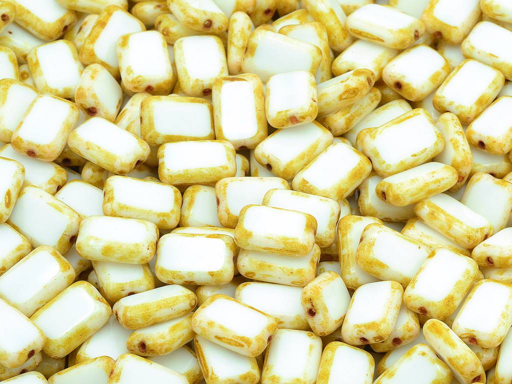 Table Cut Rounded Rectange Beads, Chalk White Stain Strong (03000-86805), Glass, Czech Republic