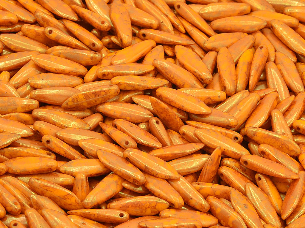 Dagger Beads, Opaque Orange Terracotta Red (93130-15495), Glass, Czech Republic