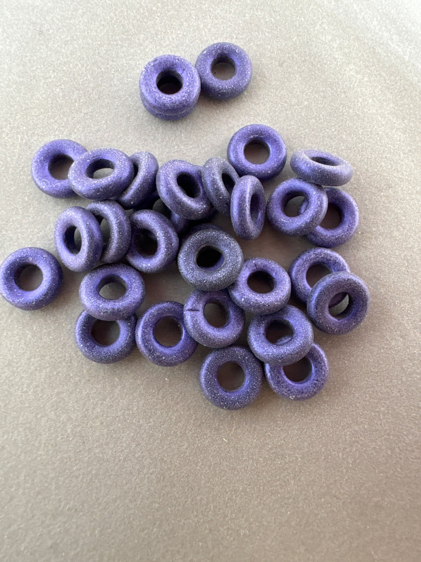 OUTLET 10 克鱼形圆珠,10 x 10 毫米,黑色 79202 (23980-79202),玻璃,捷克共和国