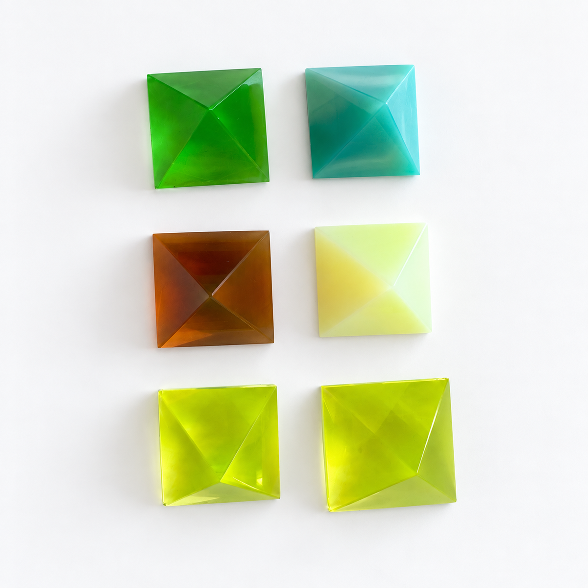1 pc Uranium Polished Pyramid (small 30mm), Color 5 - Yellow Transparent, Glass, Czech Republic, OUTLET