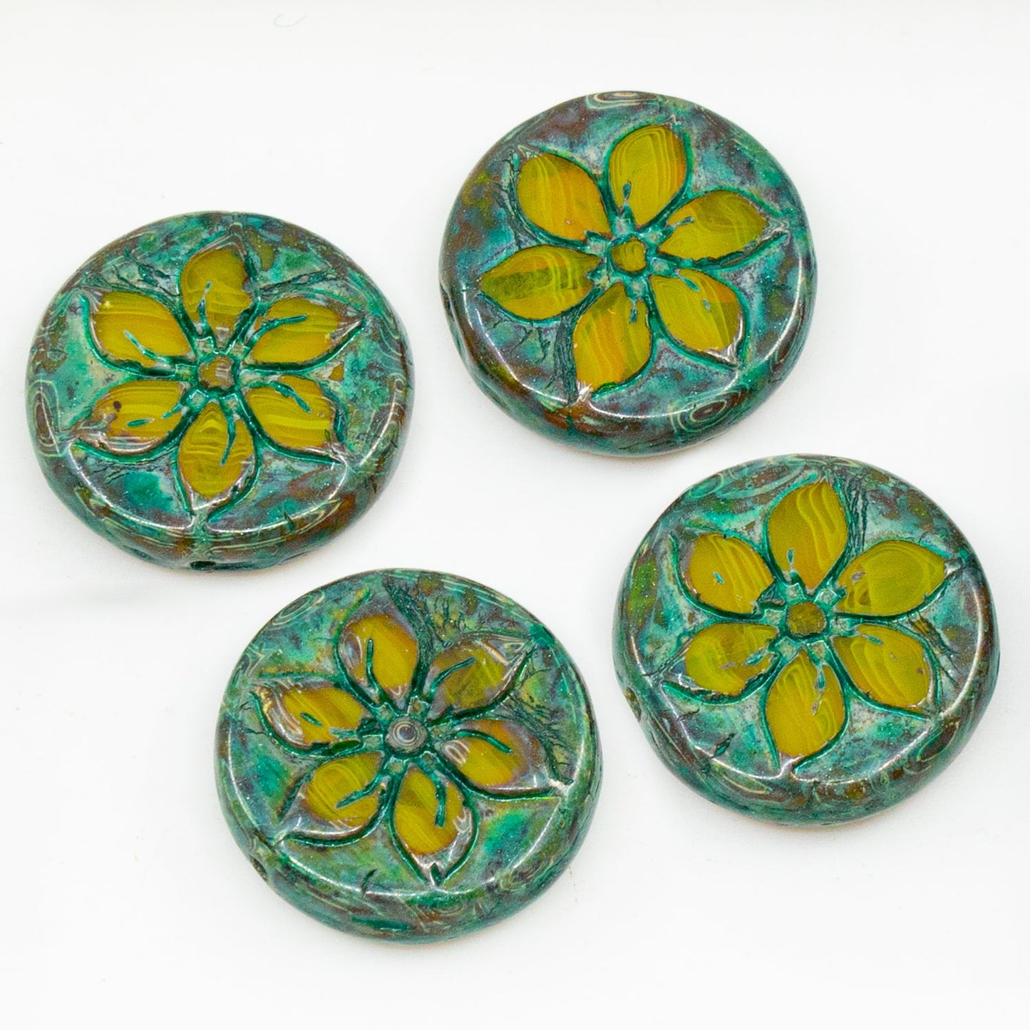 OUTLET 10 grams Table Cut Coin Flower Beads, 18 x 18 mm, Opal Yellow Turqouise Spotted (81210-33309), Glass, Japan