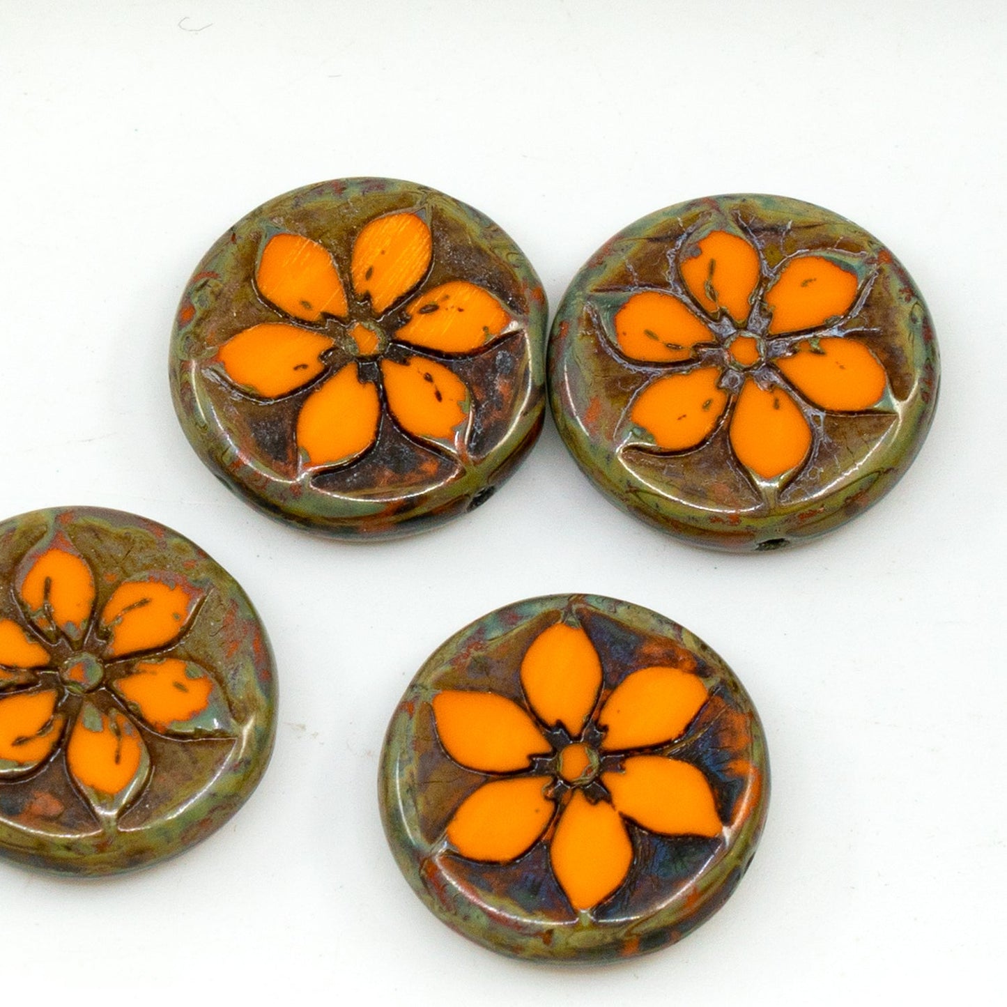OUTLET 10 grams Table Cut Coin Flower Beads, 18 x 18 mm, Opaque Yellow Stain Strong (93120-86805), Glass, Czech Republic