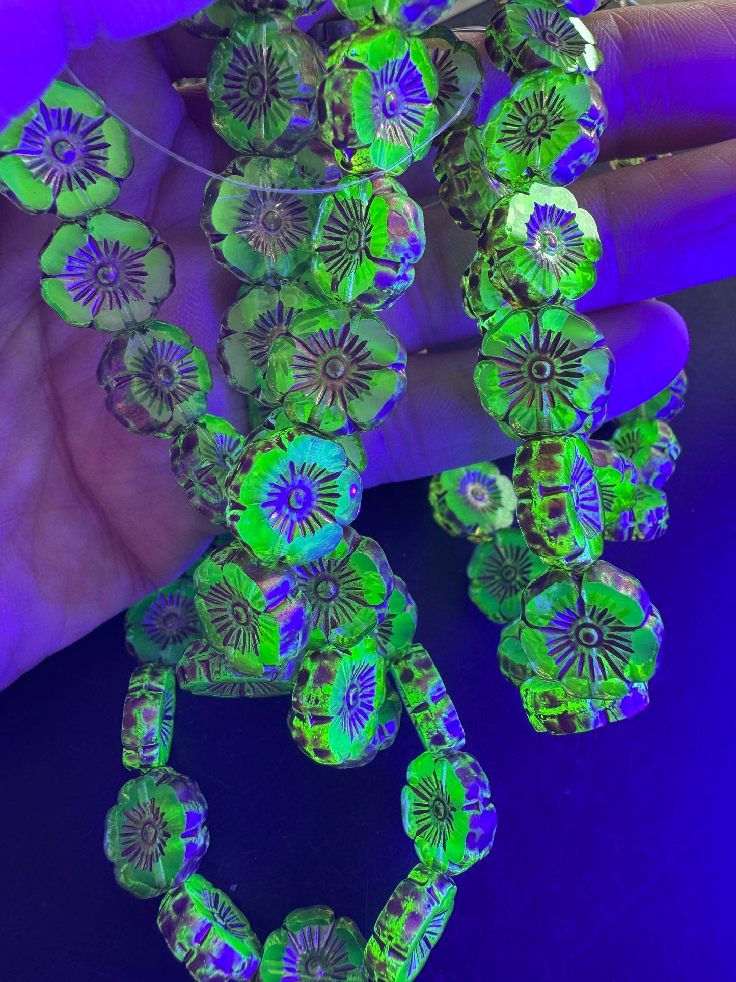 Table Cut Round Beads Hawaii Flowers, Transparent Yellow Copper Splash (80100-86750), Glass, Czech Republic ~ STRANDED