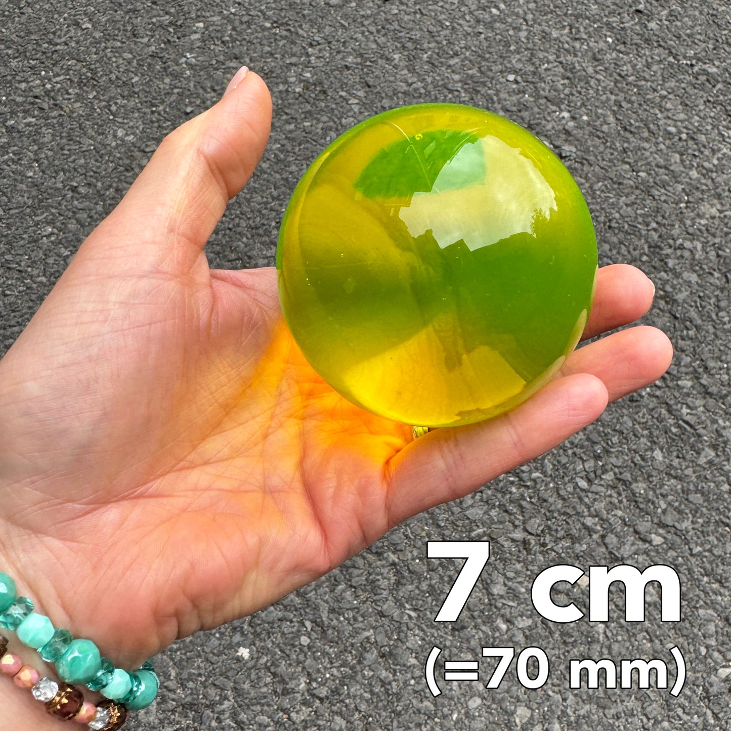 铀圆形玻璃球弹珠,无孔(一面平),玻璃,捷克共和国