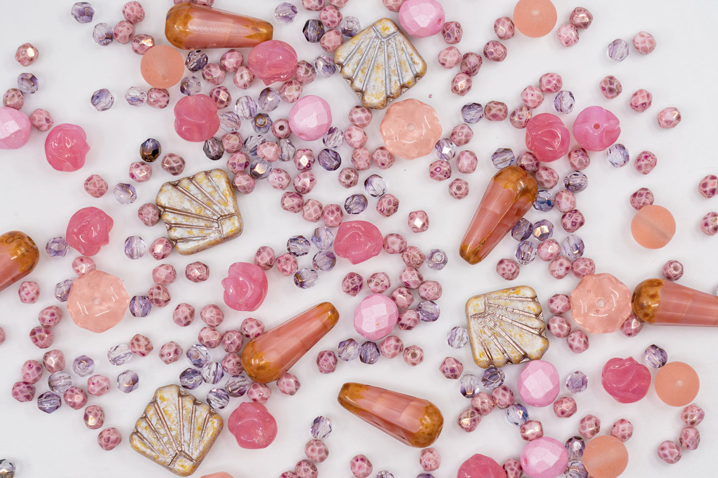 独特捷克波西米亚玻璃压珠的混合,脏粉色古董,桌面切割,哑光和光泽,刻面火抛光,手工制作套装套件 BCV