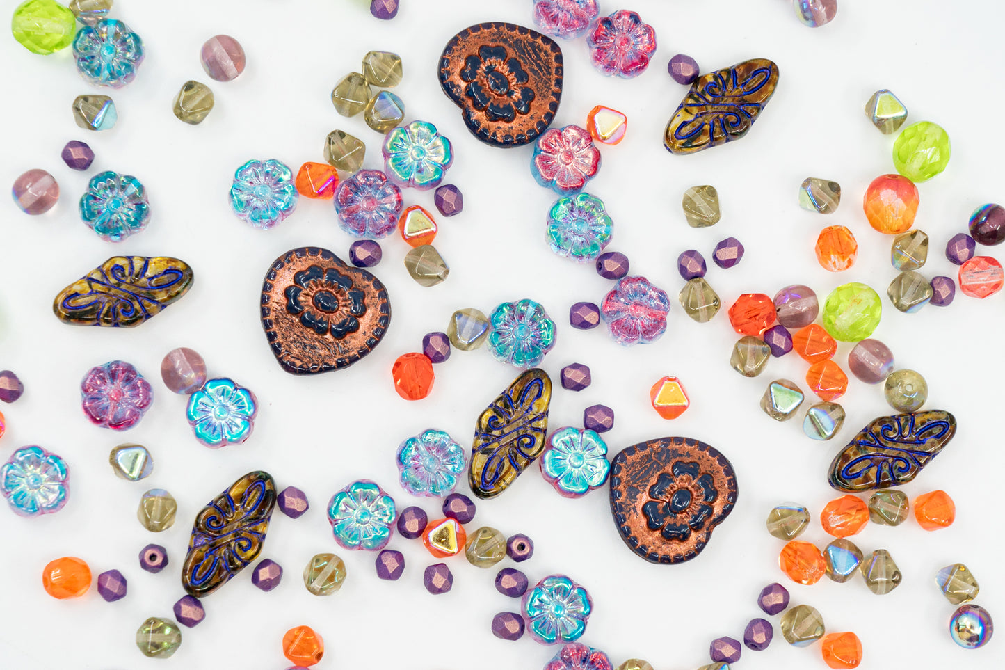 独特的捷克波西米亚玻璃压珠、疯狂紫绿铜、桌面切割、哑光和光泽、刻面火抛光剂、手工制作套件 BCV 的混合