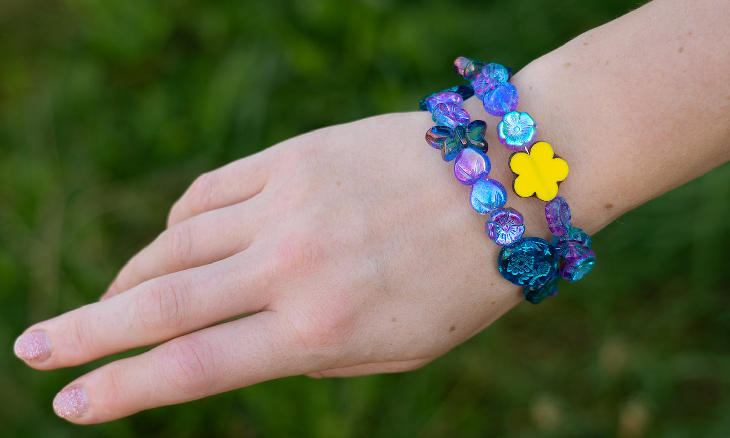 焦点玻璃珠与桌切花和蝴蝶珠的混合物,PG 蓝色